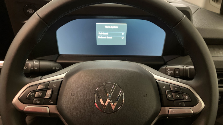 Volkswagen Transporter T32 Swb Electric 160kW 65kWh Commerce Pro Van Auto